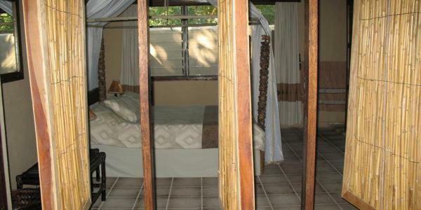 Norman Carr Cottage Monkey Bay Экстерьер фото