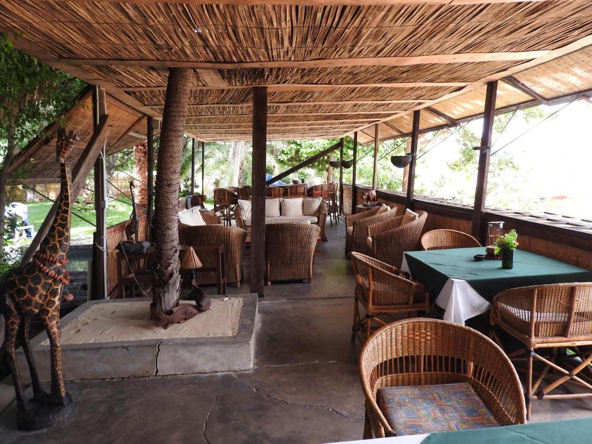 Norman Carr Cottage Monkey Bay Экстерьер фото